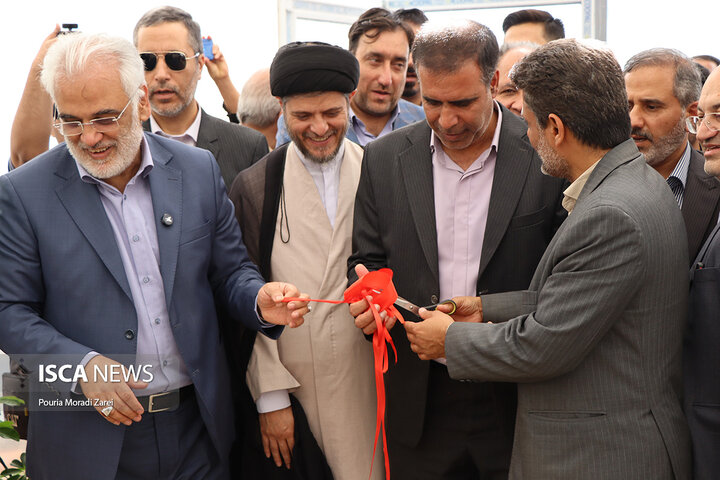 افتتاح گلخانه نگین بذر