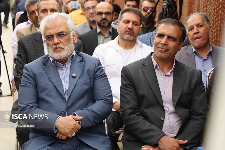 افتتاح گلخانه نگین بذر