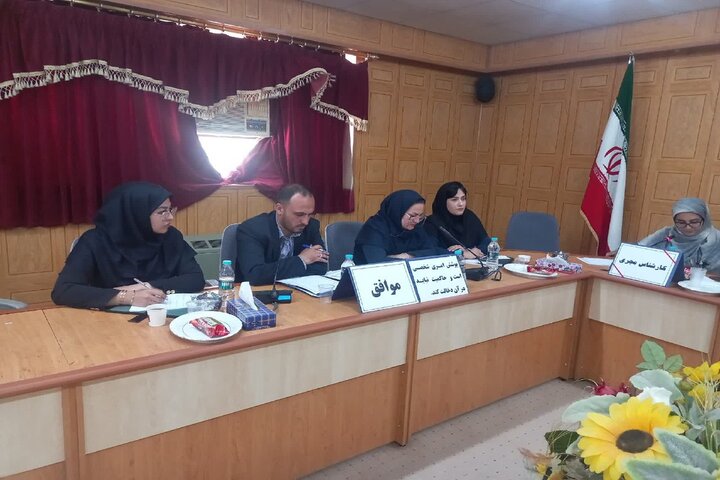 برگزاری کرسی‌های آزاداندیشی با موضوع پوشش در دانشگاه آزاد تیران