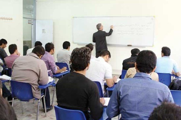 ۱۰ سال آینده تمامی دانشگاه‌ها با کاهش شدید دانشجو مواجه می‌شوند