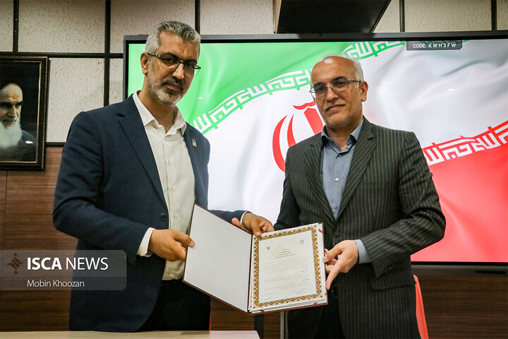 افتتاح دومین نمایشگاه گردشگری و صنایع دستی دانشگاه آزاد اسلامی یزد