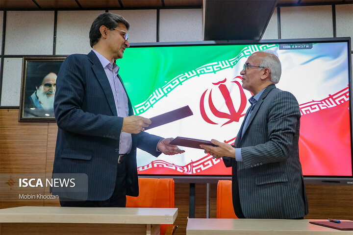 افتتاح دومین نمایشگاه گردشگری و صنایع دستی دانشگاه آزاد اسلامی یزد
