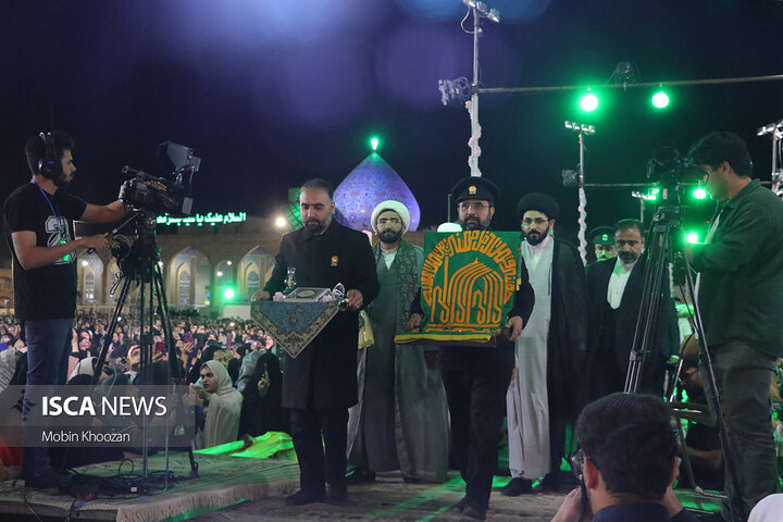 جشن بزرگ “زیر سایۀ خورشید” به مناسبت میلاد باسعادت خورشید هشتم حضرت امام رضا (ع)