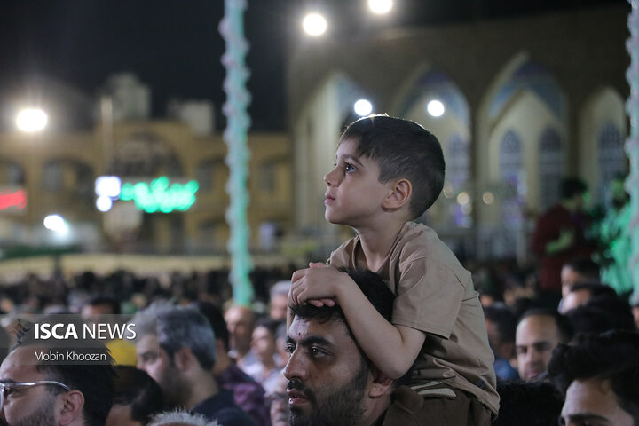 جشن بزرگ “زیر سایۀ خورشید” به مناسبت میلاد باسعادت خورشید هشتم حضرت امام رضا (ع)