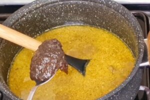 آموزش آشپزی / طرز تهیه خورشت آلو اسفناج با رب انار و گردو