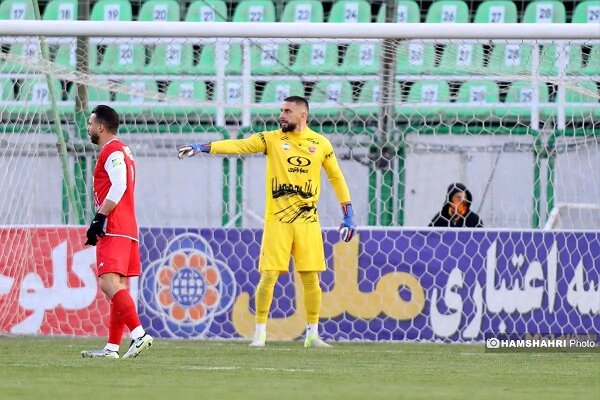 دروازه‌بان تیم ملی در یک قدمی پرسپولیس