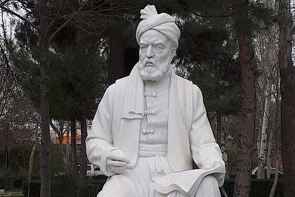 فردوسی و شاهنامه؛ نگهبان زبان فارسی و هویت ملی ایران