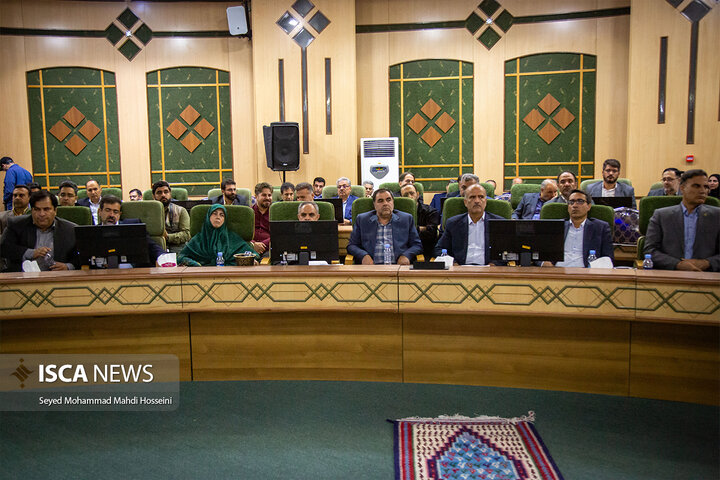 نشست شورای برنامه‌ریزی و توسعه استان کرمانشاه با حضور رئیس‌جمهور پزشکیان