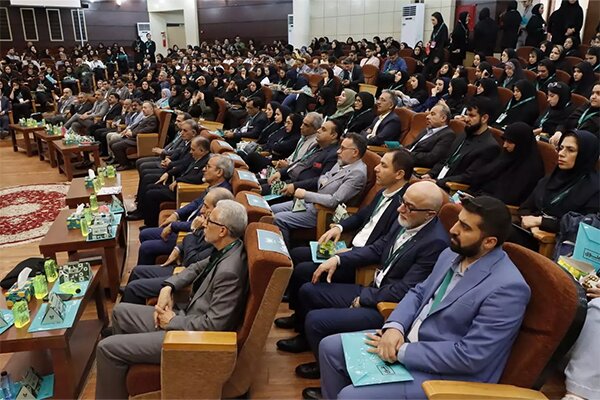 همایش بین‌المللی زبان و ادبیات در دانشگاه آزاد مشهد برگزار شد