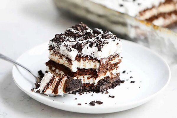 آموزش شیرینی پزی / طرز تهیه کیک بستنی با روشی آسان در منزل