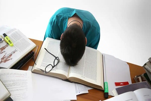 اضطراب امتحان با روان دانش‌آموز چه می‌کند؟ / لزوم بازنگری و تغییر در روش‌های ارزشیابی