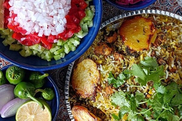 آموزش آشپزی / طرز تهیه گشنیز پلو با مرغ زعفرانی