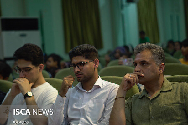 گزارش تصویری از اجرای نمایش کمدی «ببعی و گرگ آشپز» در دانشگاه آزاد اسلامی واحد بندرعباس