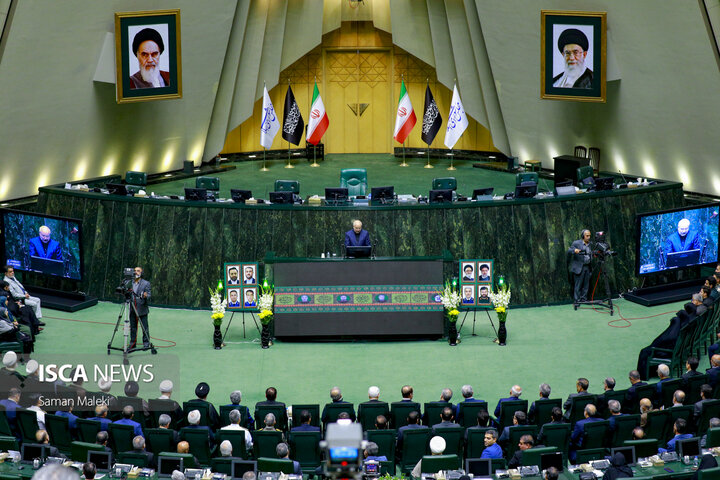 گرامیداشت شهدای خدمت در مجلس شورای اسلامی