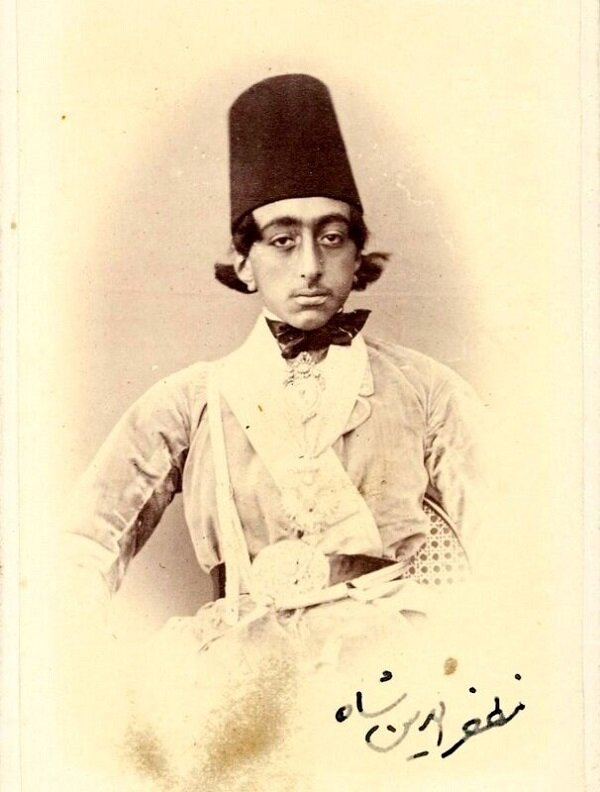 مظفرالدینشاه قاجار در ۱۴ سالگی + عکس