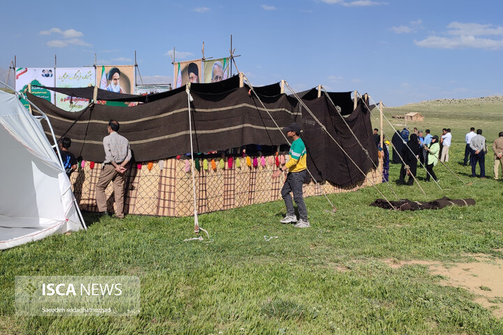 ۷۰ درصد دانشآموزان عشایری کرمان به آموزش مجازی دسترسی دارند؛ چالشها و تلاش معلمان در دورافتادهترین نقاط ۷۰ درصد دانشآموزان عشایری کرمان به آموزش مجازی دسترسی دارند؛ چالشها و تلاش معلمان در دورافتادهترین نقاط