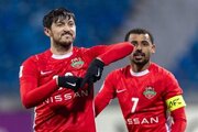سردار آزمون در امارات ماندنی شد