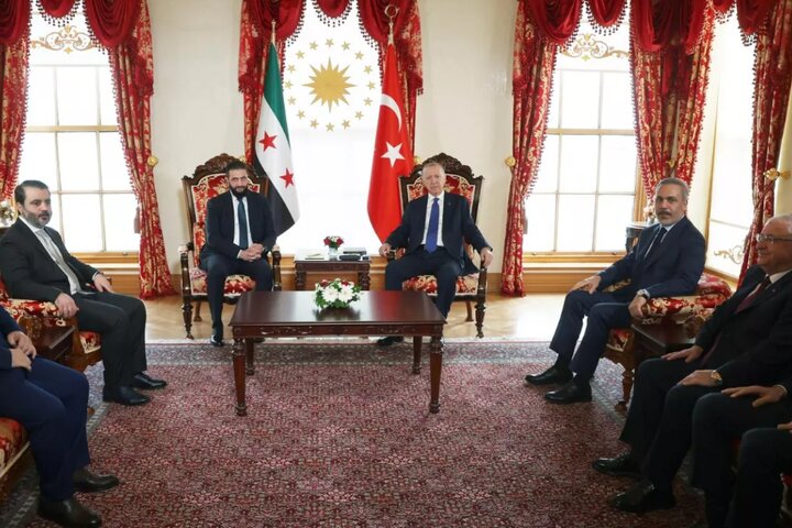 الجولانی برای گرفتن دستورالعمل به ترکیه رفت / انتقاد اردوغان از حملات اسرائیل به سوریه