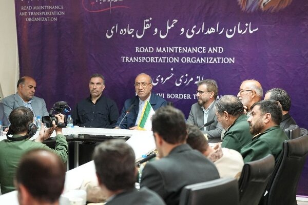 میزبانی از زائران اربعین بزرگترین افتخار ماست / همه دستگاهها پای کار بیایند