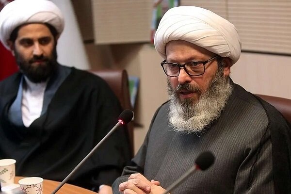 جز راست نباید گفت/ هر راست نشاید گفت