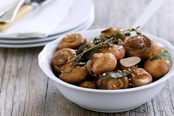 آموزش آشپزی / طرز تهیه ترشی قارچ با روغن زیتون