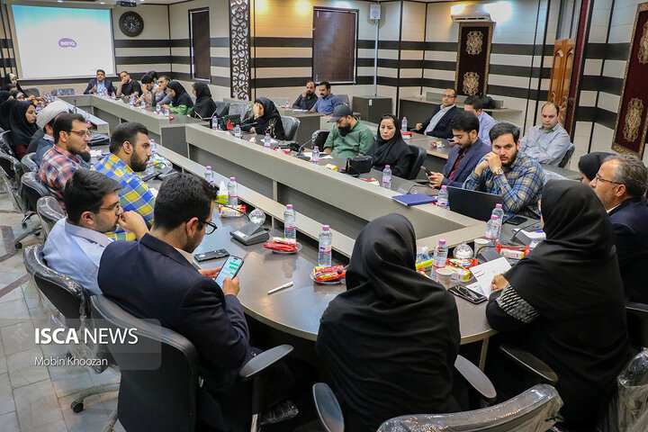 دیدار و گفتگوی صمیمانه فعالان سمن‌های جوانان یزد با سرپرست اداره کل مشارکت‌های اجتماعی وزارت ورزش و جوانان