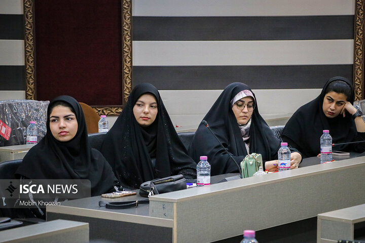 دیدار و گفتگوی صمیمانه فعالان سمن‌های جوانان یزد با سرپرست اداره کل مشارکت‌های اجتماعی وزارت ورزش و جوانان