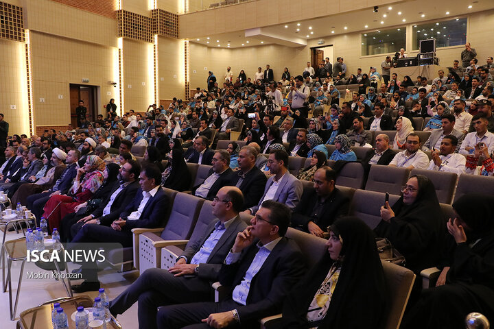 جشن ملّی ازدواج در یزد با حضور قریب به ۲۰۰ زوج از سراسر کشور