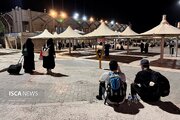گذر زائران عرفه از مرز مهران به کربلا