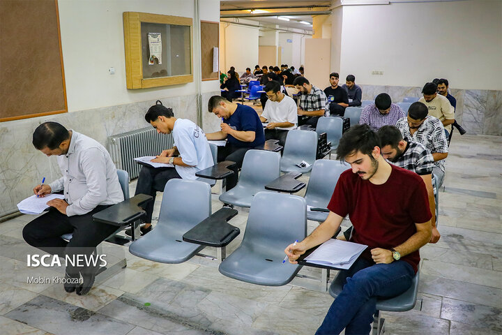 امتحانات دانشگاه‌های آزاد استان تهران در روزهای یکشنبه و دوشنبه به تعویق افتاد