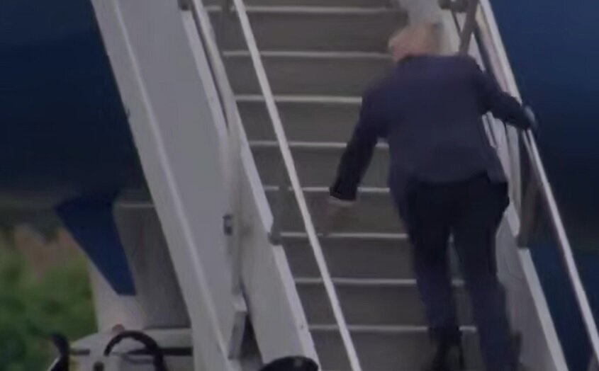 ترامپ هم به سرنوشت بایدن دچار شد + عکس