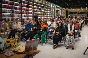 ____با-دل_گرمی-شما-امشب-در-کتاب-اردیبهشت-چهارباغ-سلسله..._-ن...ابفروشی-ادبیات_امروز-فرهنگ-کتابخوانی-تنور-فرهنگ-خوراک-ایرانی__-3-.jpg