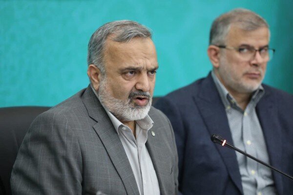 توسعه اقتصادی بدون شفافیت و مبارزه هوشمندانه با قاچاق ممکن نیست