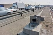 جابجایی تیرهای چراغ برق مزاحم در تهران