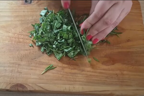 آموزش آشپزی / طرز تهیه آبدوغ خیار به سبک تبریزی‌ها