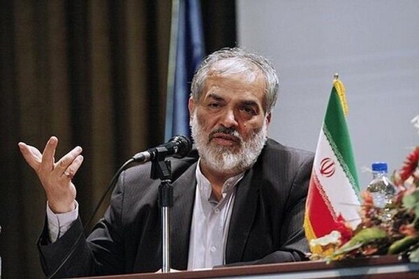 همکاری ایران با آژانس باید تعلیق شود/ توپ را در زمین اسرائیل بیندازیم