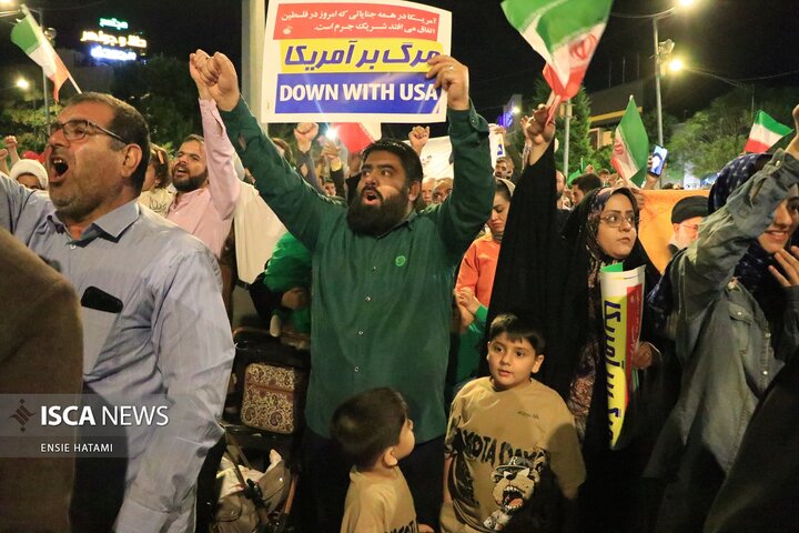 تجمع مردم بجنورد در اعتراض به یاوه‌گویی‌های ترامپ