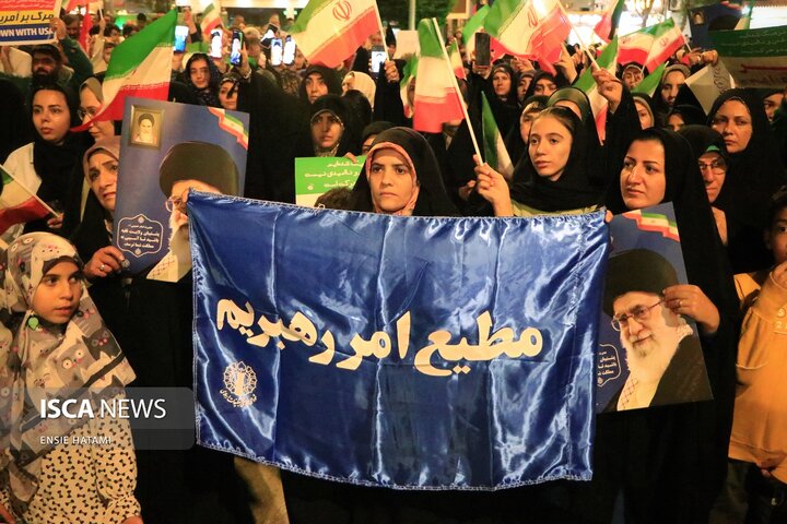 تجمع مردم بجنورد در اعتراض به یاوه‌گویی‌های ترامپ