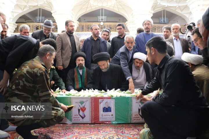 تشییع پیکر شهید «علی پیری» در اردبیل