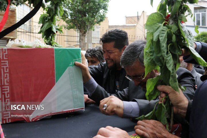 تشییع پیکر شهید «علی پیری» در اردبیل