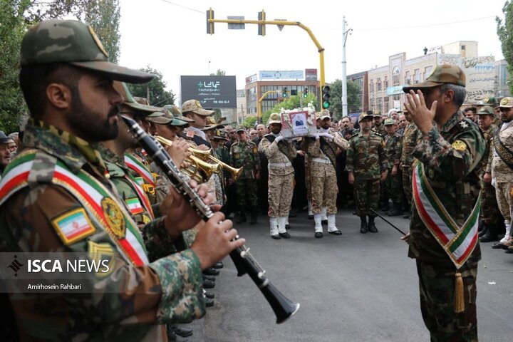تشییع پیکر شهید «علی پیری» در اردبیل