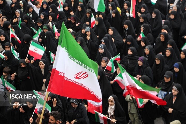 تجمع مردم اردبیل در محکومیت تجاوز آمریکا به تاسیسات هسته ای