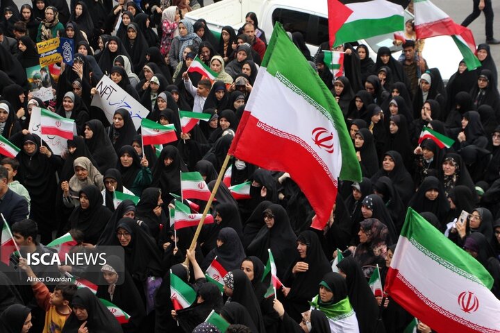 تجمع مردم اردبیل در محکومیت تجاوز آمریکا به تاسیسات هسته ای