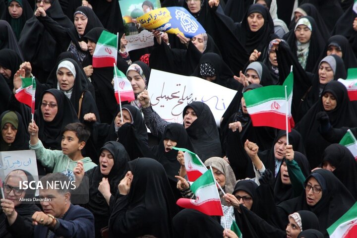 تجمع مردم اردبیل در محکومیت تجاوز آمریکا به تاسیسات هسته ای