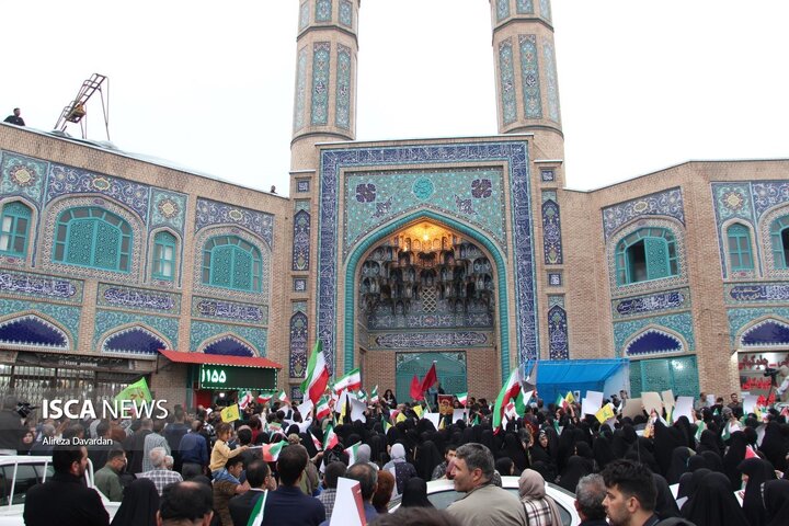 تجمع مردم اردبیل در محکومیت تجاوز آمریکا به تاسیسات هسته ای