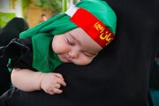 خروش عاشورایی مادران نجف‌آبادی در سوگ طفل شش‌ماهه
