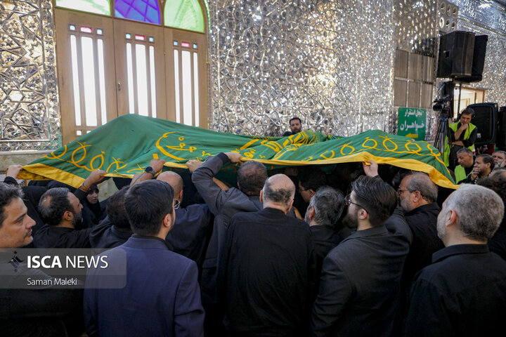 تشییع و خاکسپاری پیکر شهید « دکتر محمد مهدی طهرانچی» در حرم شاه عبدالعظیم حسنی(ع)