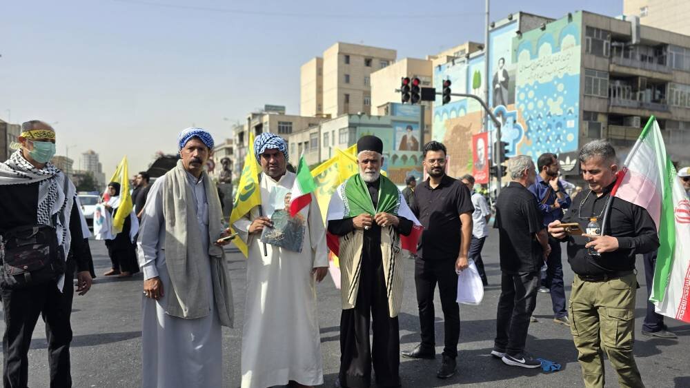 آغاز مراسم تشییع شهدای اقتدار در تهران / رئیس جمهور در مراسم حضور یافت