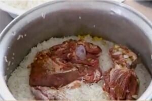 آموزش آشپزی / طرز تهیه ته چین گرمساری نذری به سبک اصیل محلی