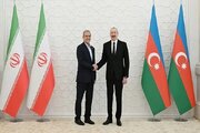 استقبال الهام علی‌اف از پزشکیان در حاشیه اجلاس اکو